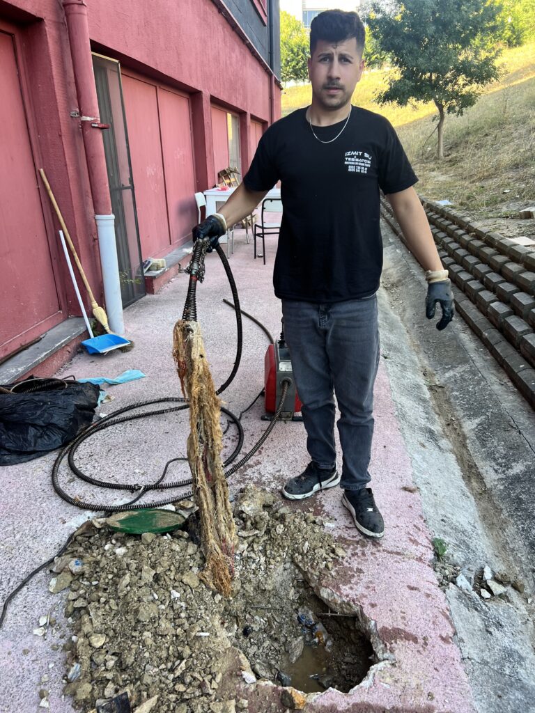 Tuvalet Gideri Açma